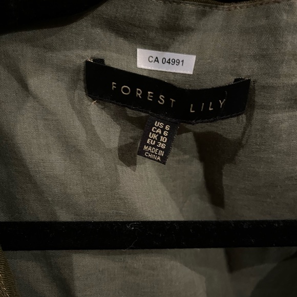 Forest Lily short romper - Picture 2 of 3